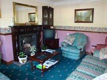 Corrigans Shore House Отель типа 