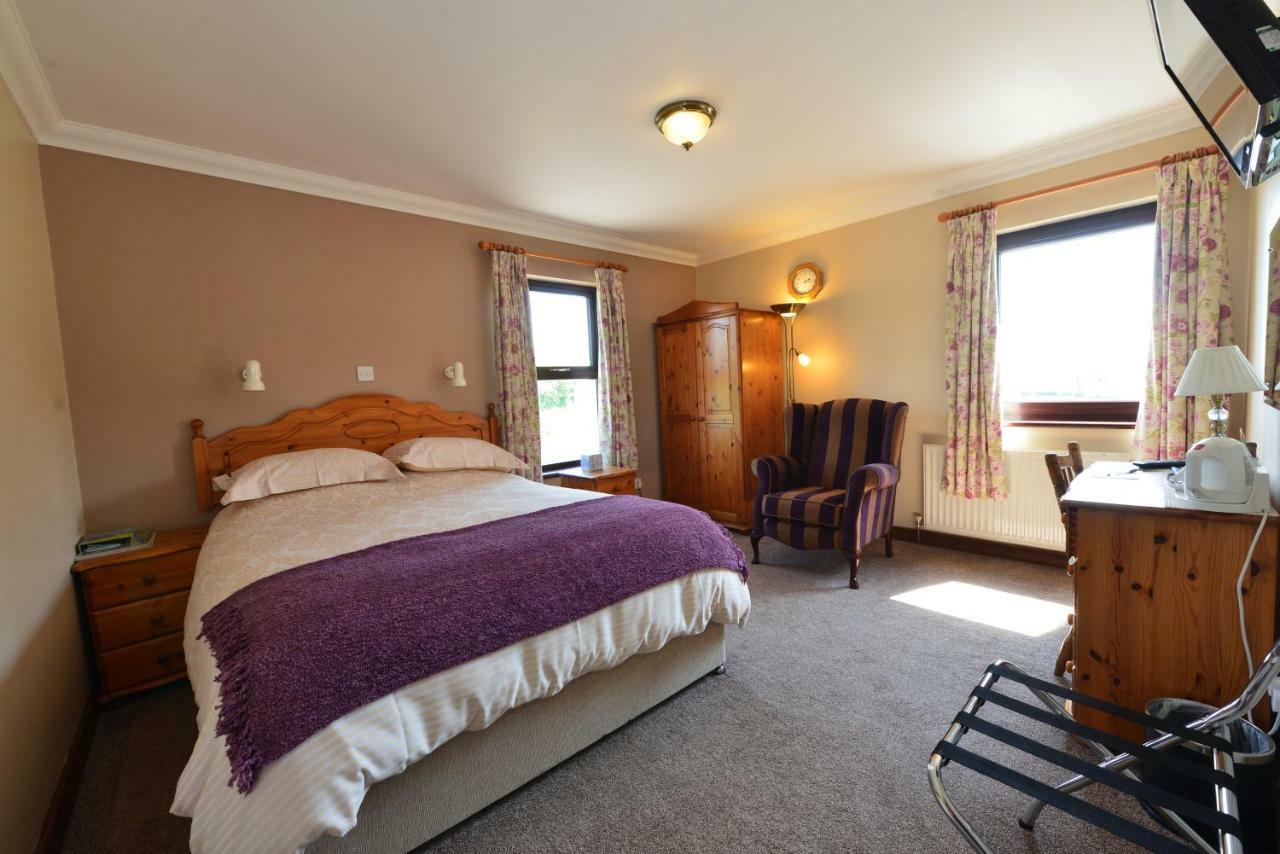 Corrigans Shore House Отель типа 