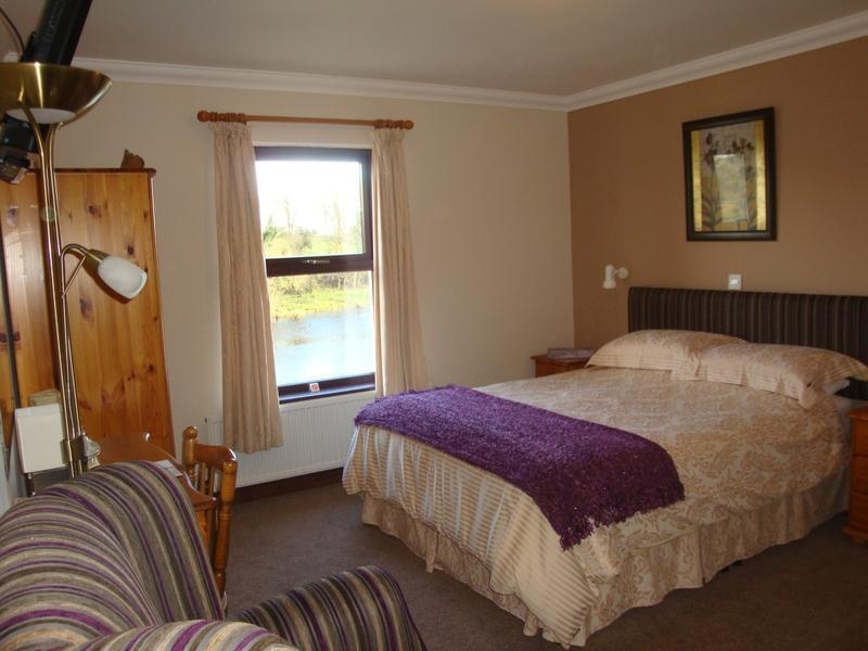 Corrigans Shore House Отель типа 